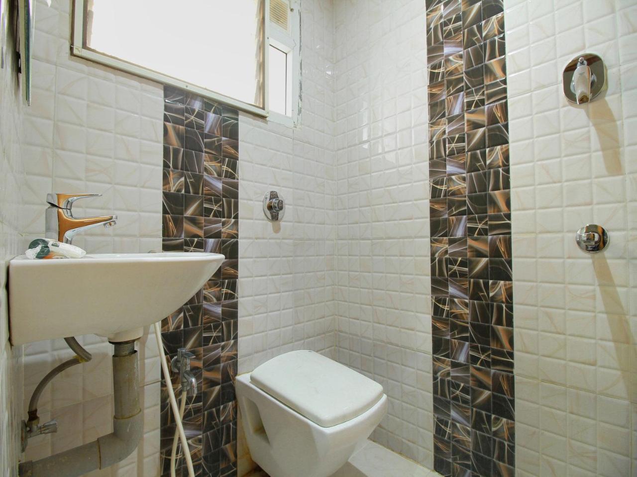 Oyo 15948 Hotel Srees Tiruchirappalli Zewnętrze zdjęcie