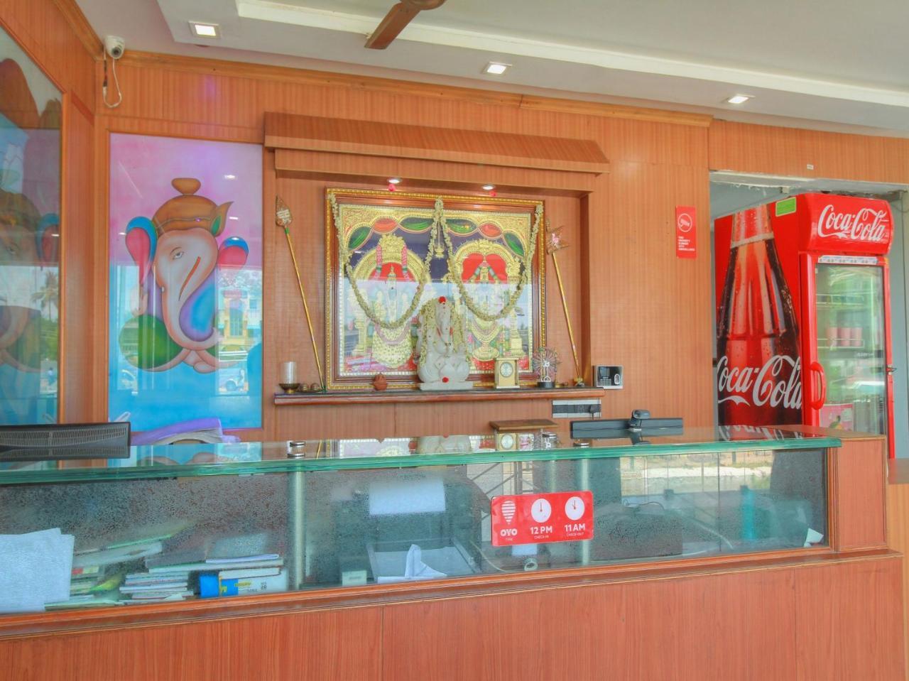 Oyo 15948 Hotel Srees Tiruchirappalli Zewnętrze zdjęcie