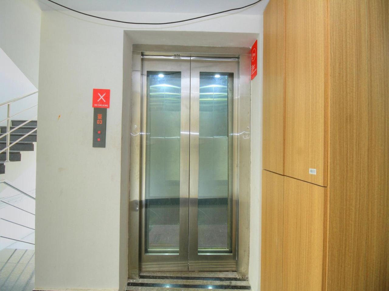 Oyo 15948 Hotel Srees Tiruchirappalli Zewnętrze zdjęcie