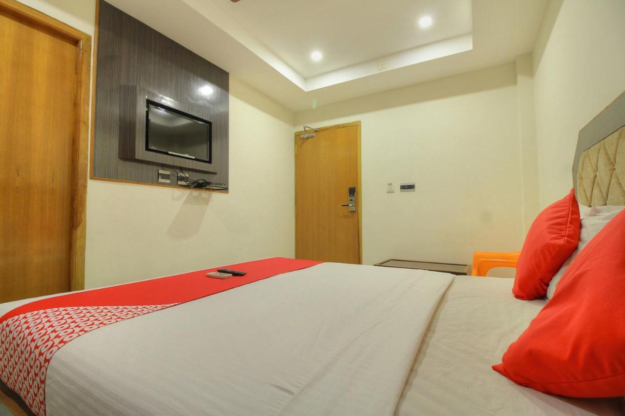 Oyo 15948 Hotel Srees Tiruchirappalli Zewnętrze zdjęcie