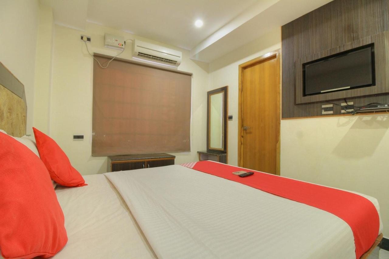 Oyo 15948 Hotel Srees Tiruchirappalli Zewnętrze zdjęcie