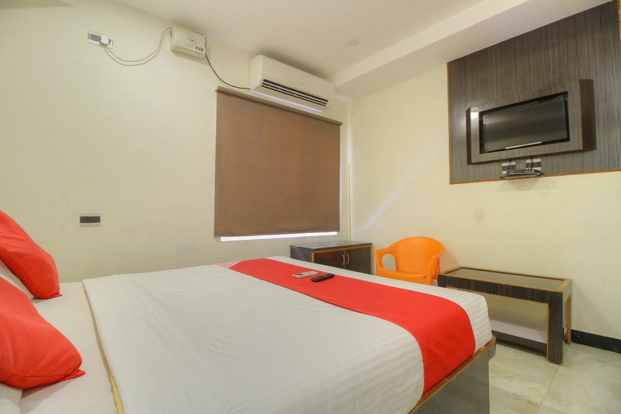 Oyo 15948 Hotel Srees Tiruchirappalli Zewnętrze zdjęcie