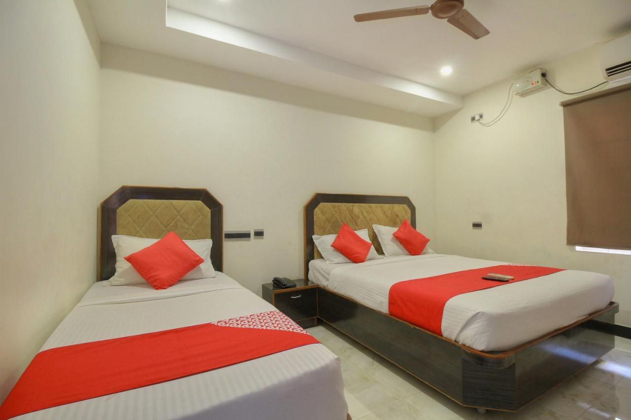 Oyo 15948 Hotel Srees Tiruchirappalli Zewnętrze zdjęcie